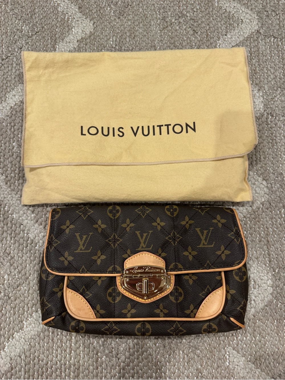 Louis Vuitton Monogram Etoile Quilted Clutch M41436 w Dust Bag